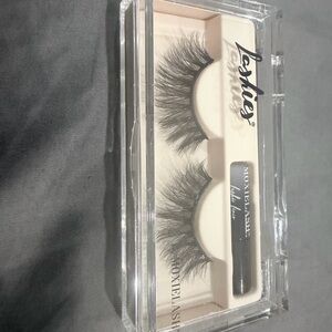 Lashies Boujie Lash Black Faux Mink Lashes